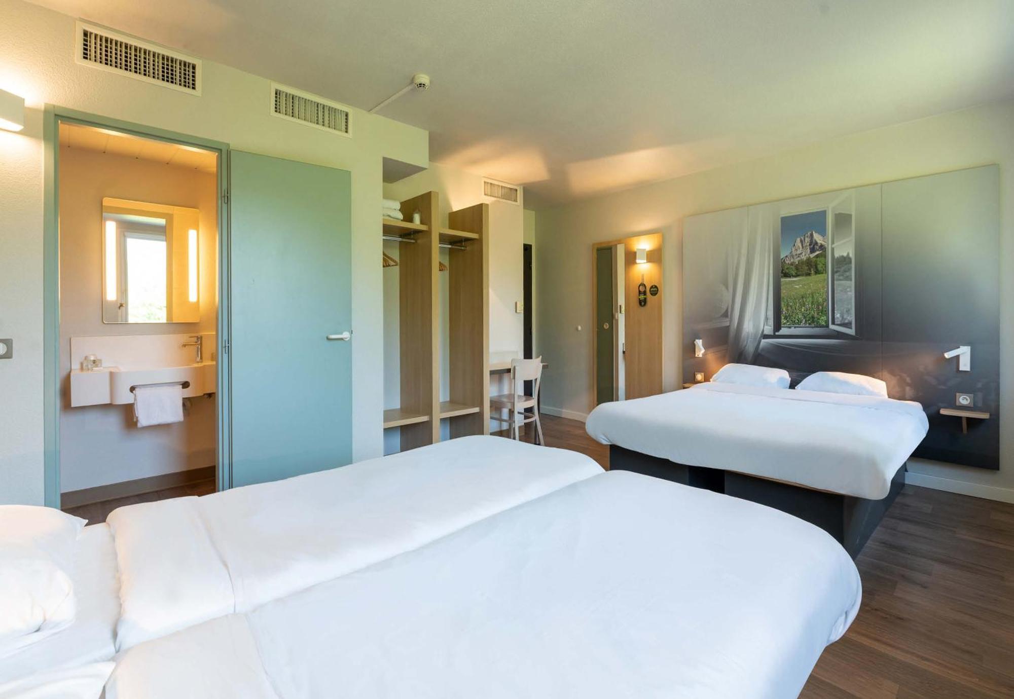 B&B Hotel Saint Jean De Maurienne Sainte-Marie-de-Cuines Екстериор снимка