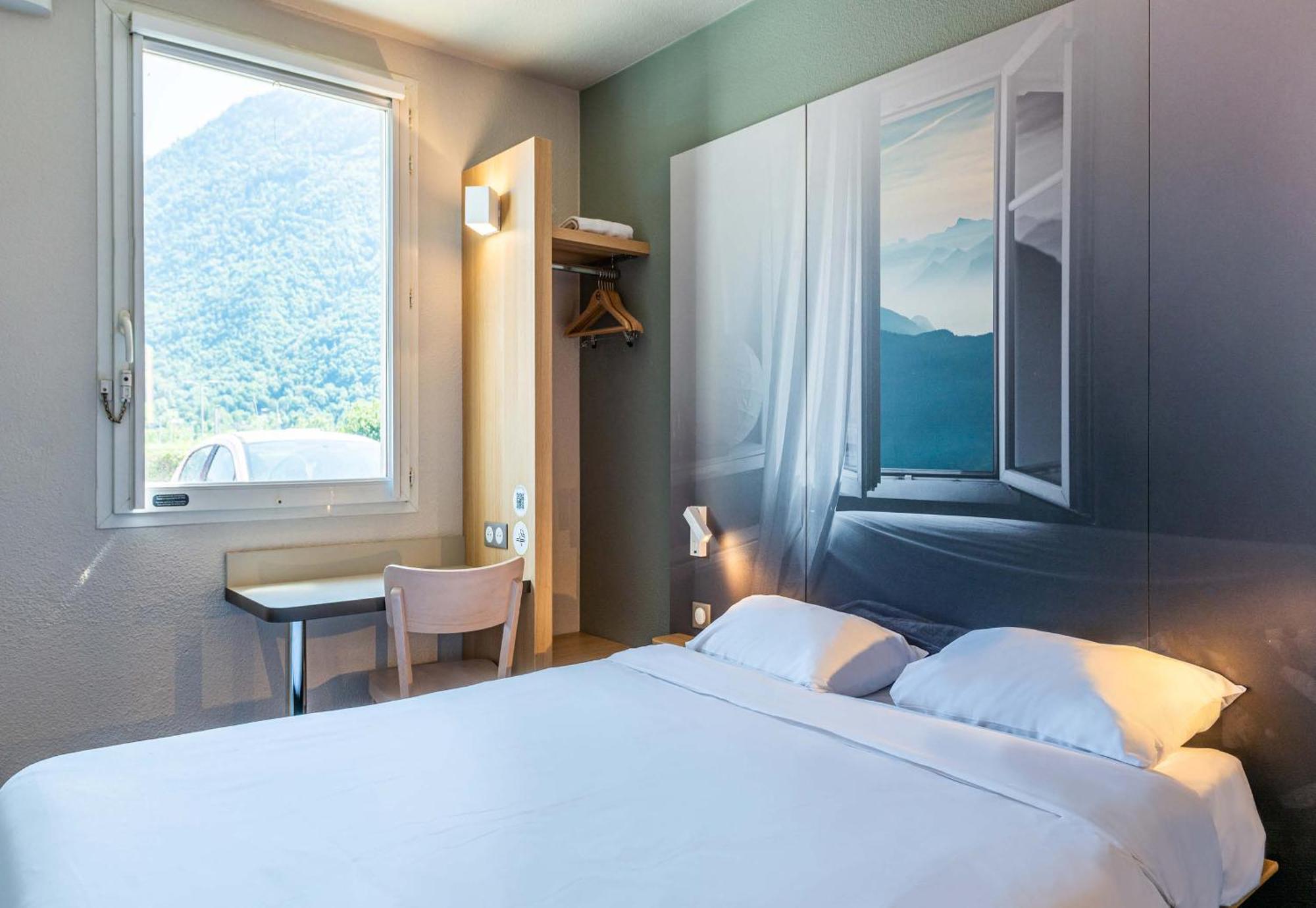 B&B Hotel Saint Jean De Maurienne Sainte-Marie-de-Cuines Екстериор снимка
