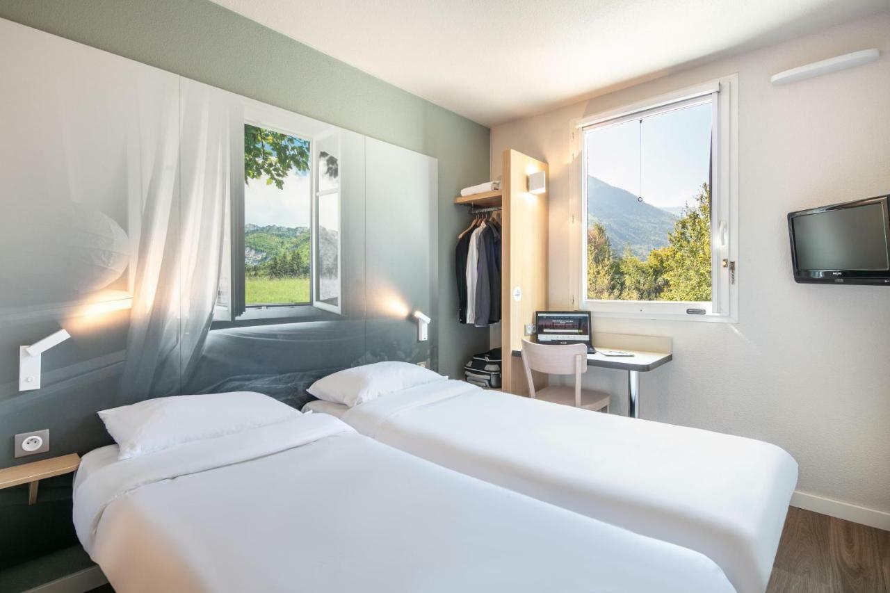 B&B Hotel Saint Jean De Maurienne Sainte-Marie-de-Cuines Екстериор снимка